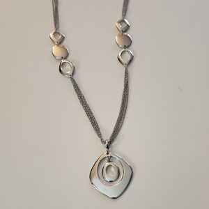 Fashionista Elegant Silver Necklace with Geometric Accents 30-33"